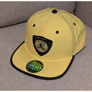 Air Jordan Hat Men Yellow Black Last Shot Jumpman Snap Back Cap RARE